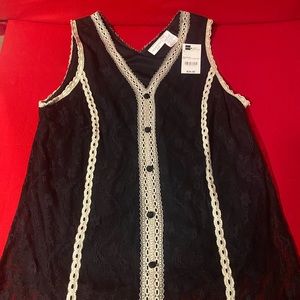Black lace Worthington vintage sleeveless top with pretty details size xL